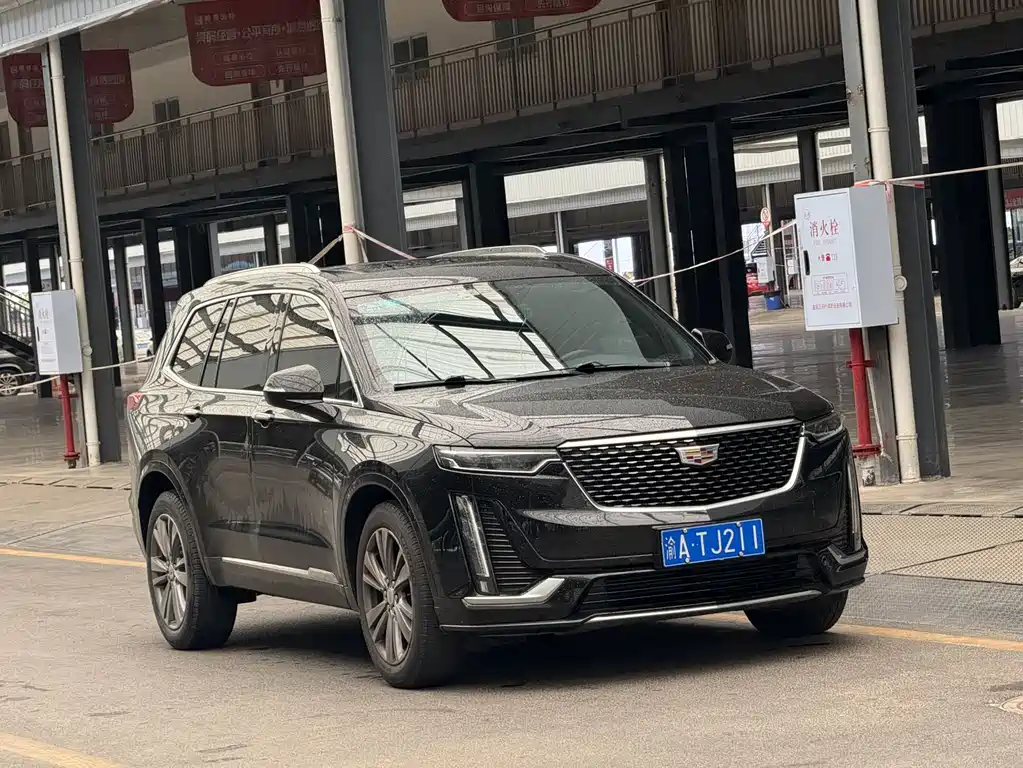 Cadillac XT6 2020 — фото 3