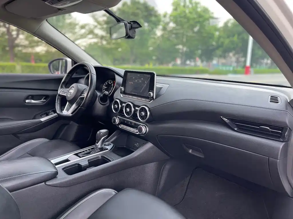 Nissan Sylphy 2019 — фото 13