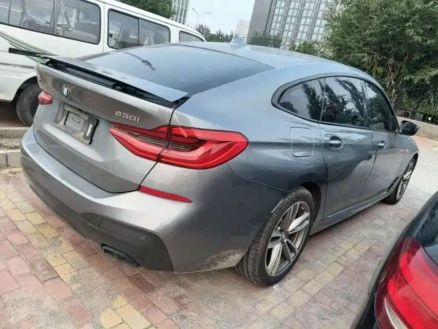 BMW 6 Series GT 2018 — фото 8