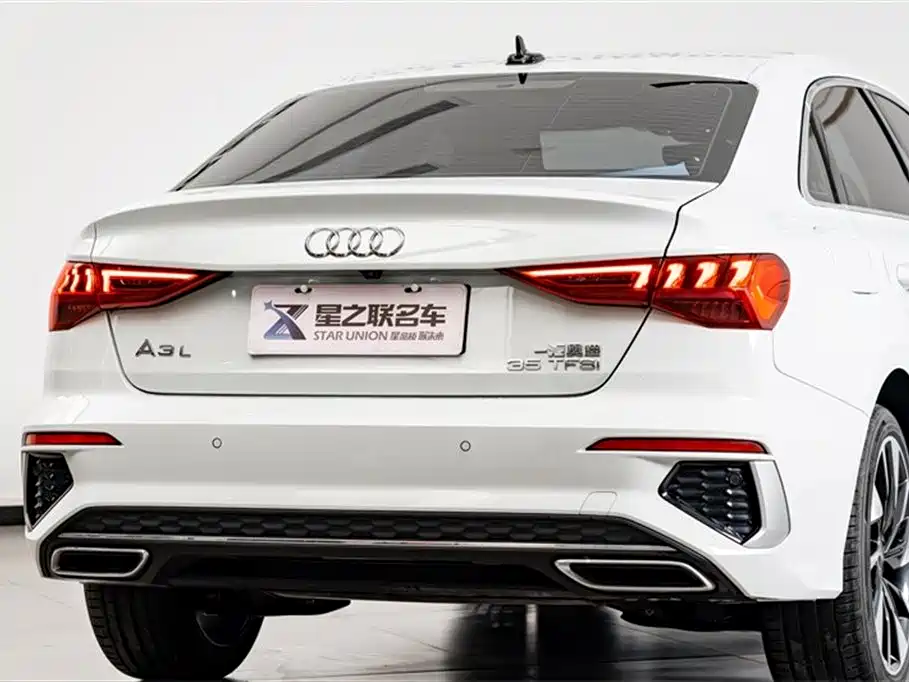 Audi A3 2024 — фото 8