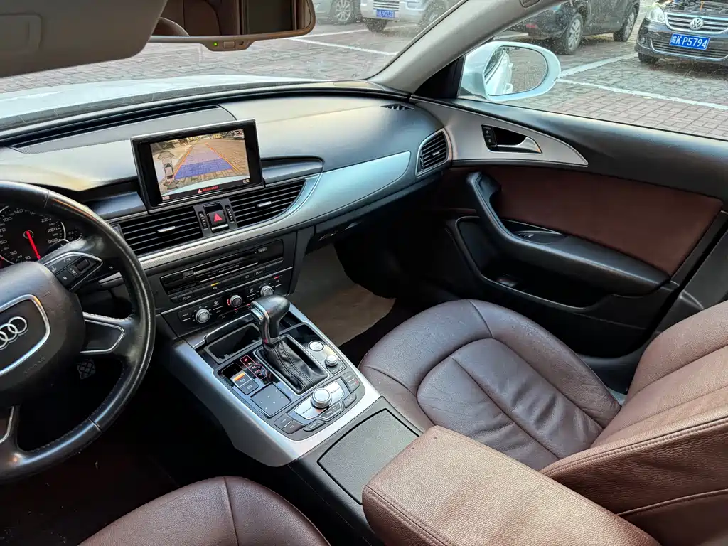 Audi A6L 2015 — фото 12