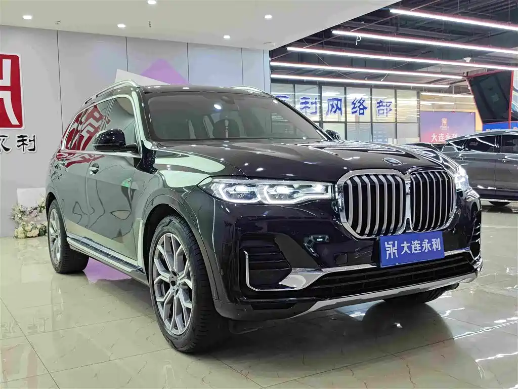 BMW X7 2022 — фото 3