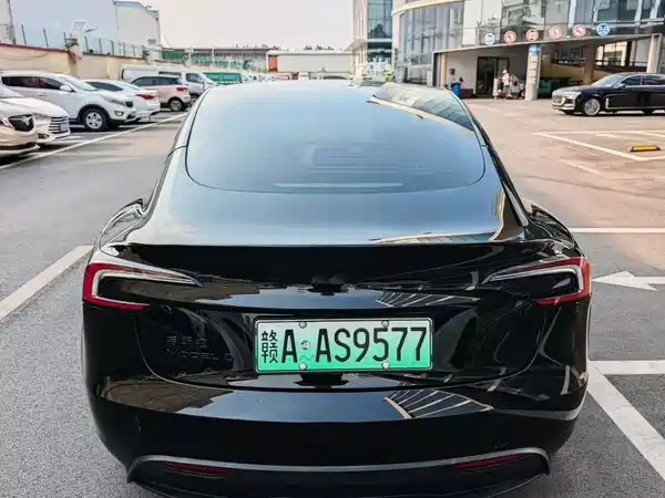 Tesla Model 3 2026