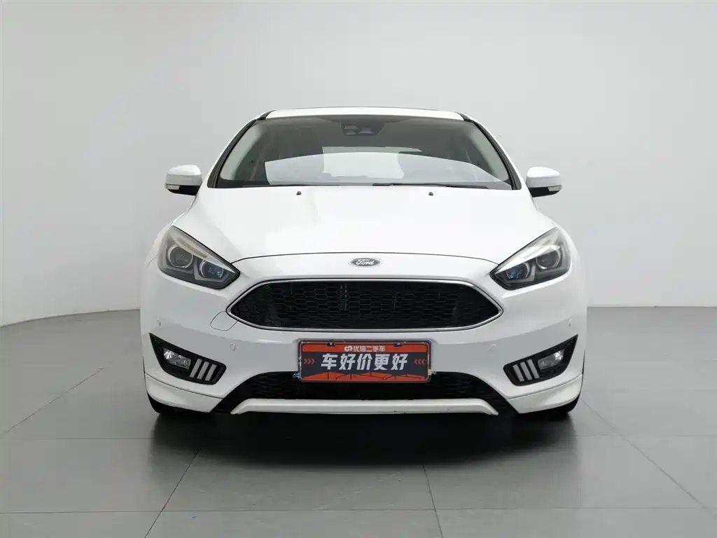 Ford Focus 2015 — фото 3