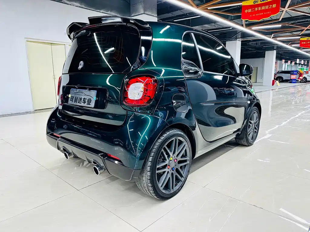 smart Fortwo 2018 — фото 5