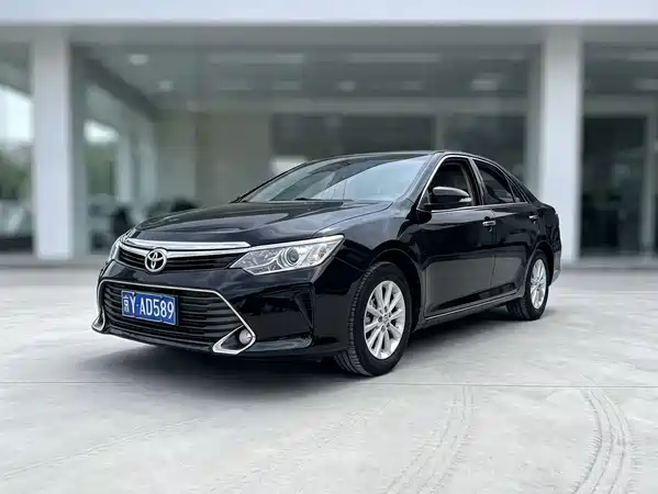 Toyota Camry 2016