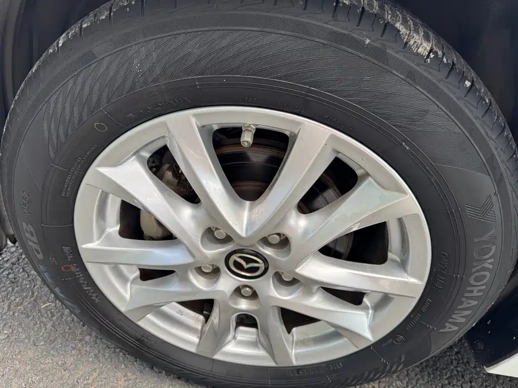 Mazda 3 Axela 2015 — фото 11