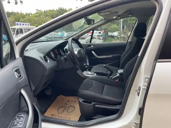 Peugeot 408 2013