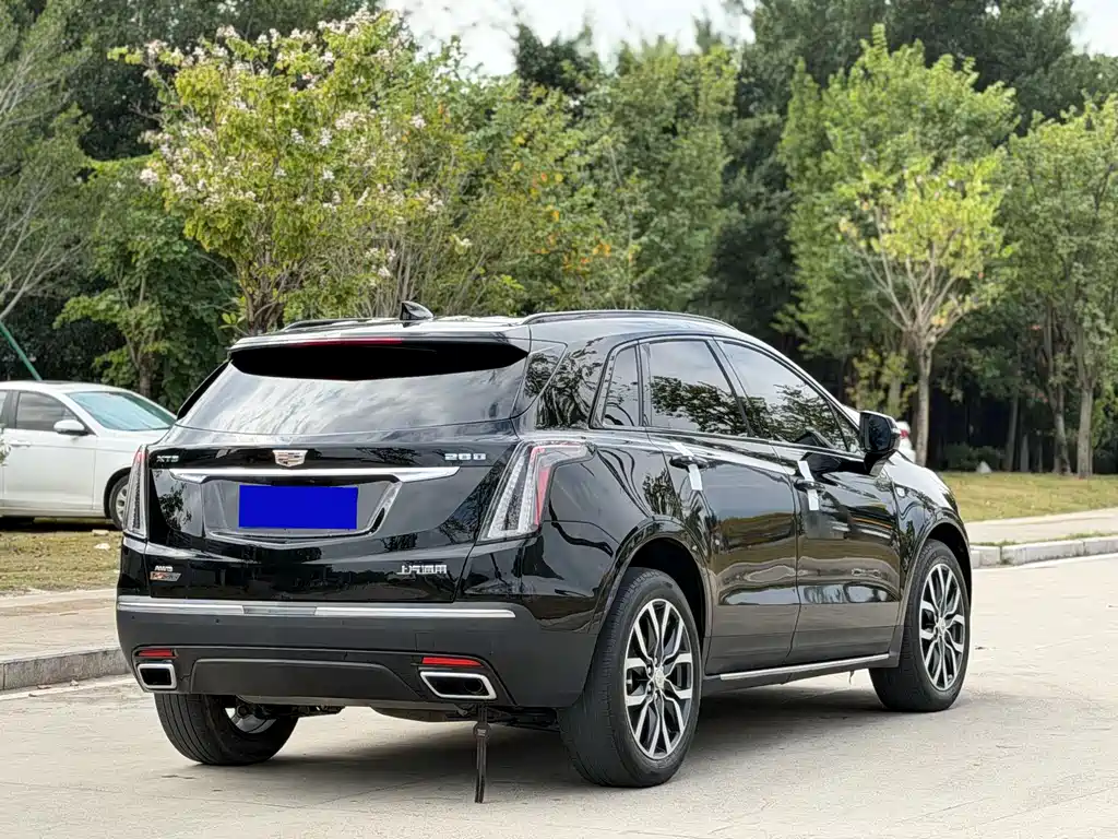 Cadillac XT5 2021 — фото 5