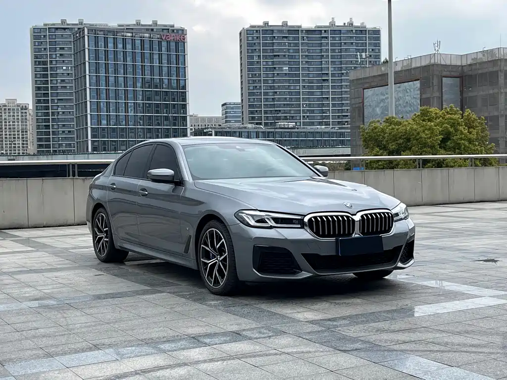 BMW 5 Series 2023