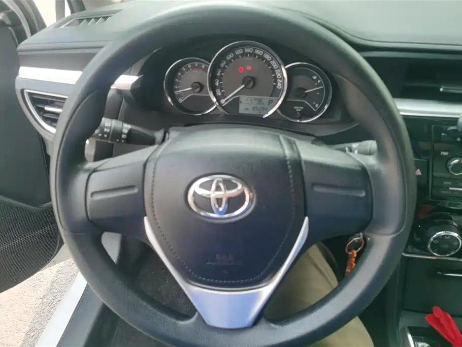 Toyota Corolla 2019 — фото 15