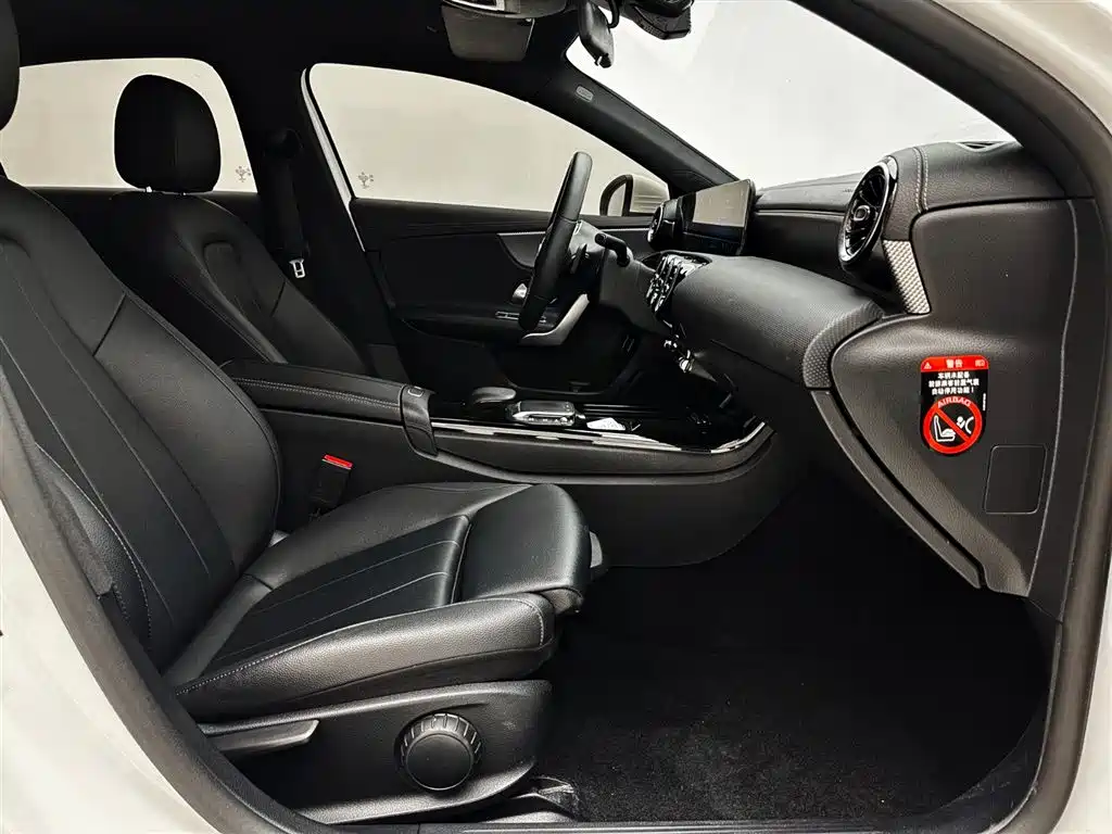 Mercedes-Benz A-Class 2022 — фото 21