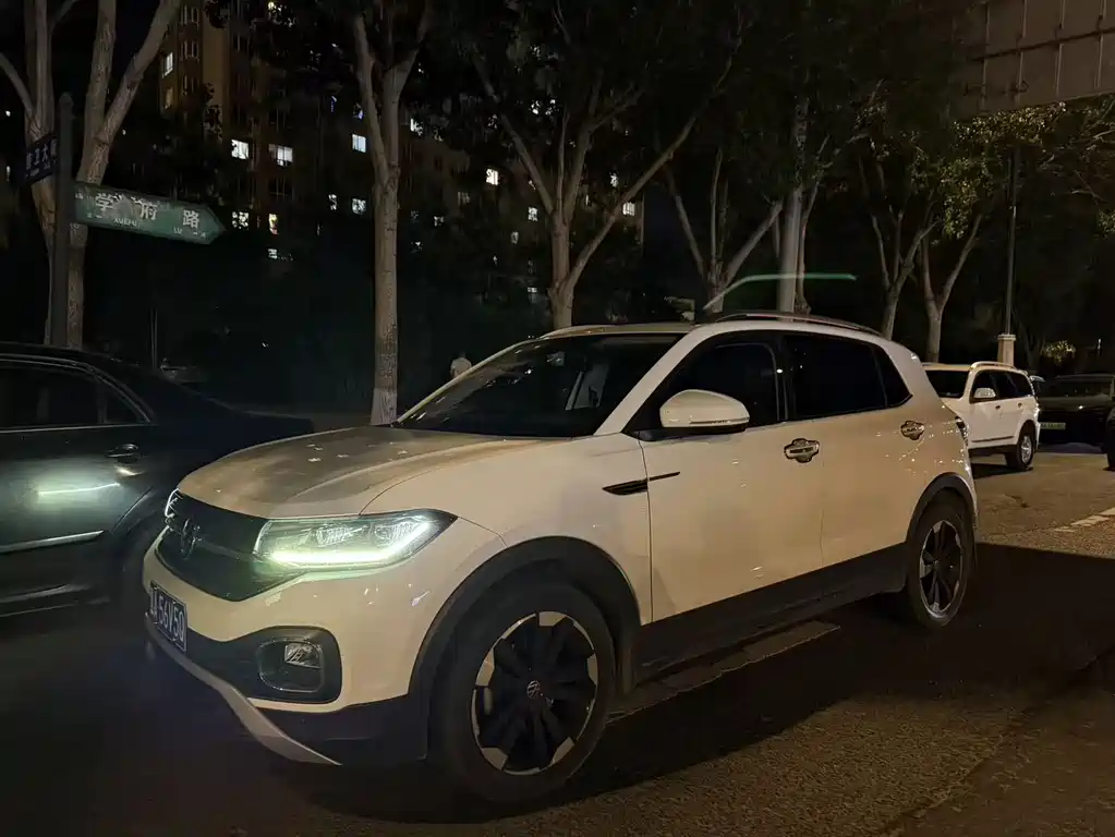 Volkswagen Tacqua 2021