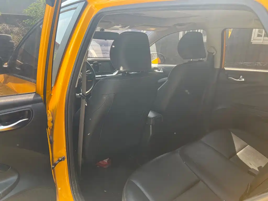 Kia KX1 2022 — фото 11