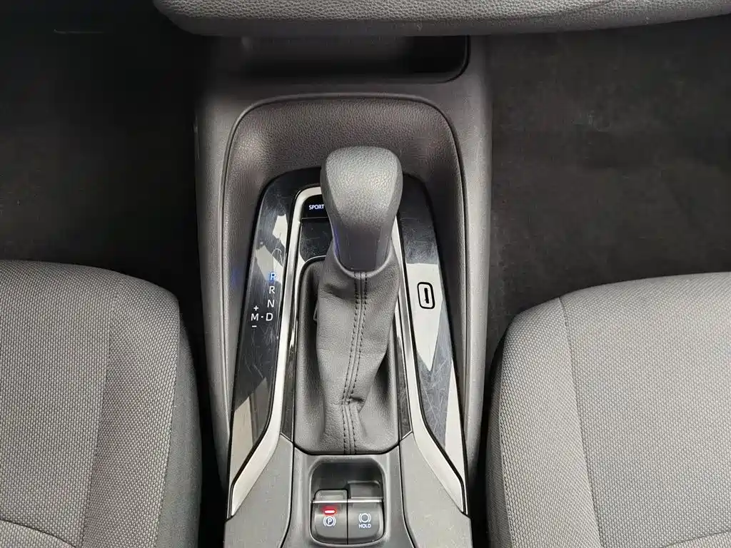 Toyota Corolla 2020 — фото 13