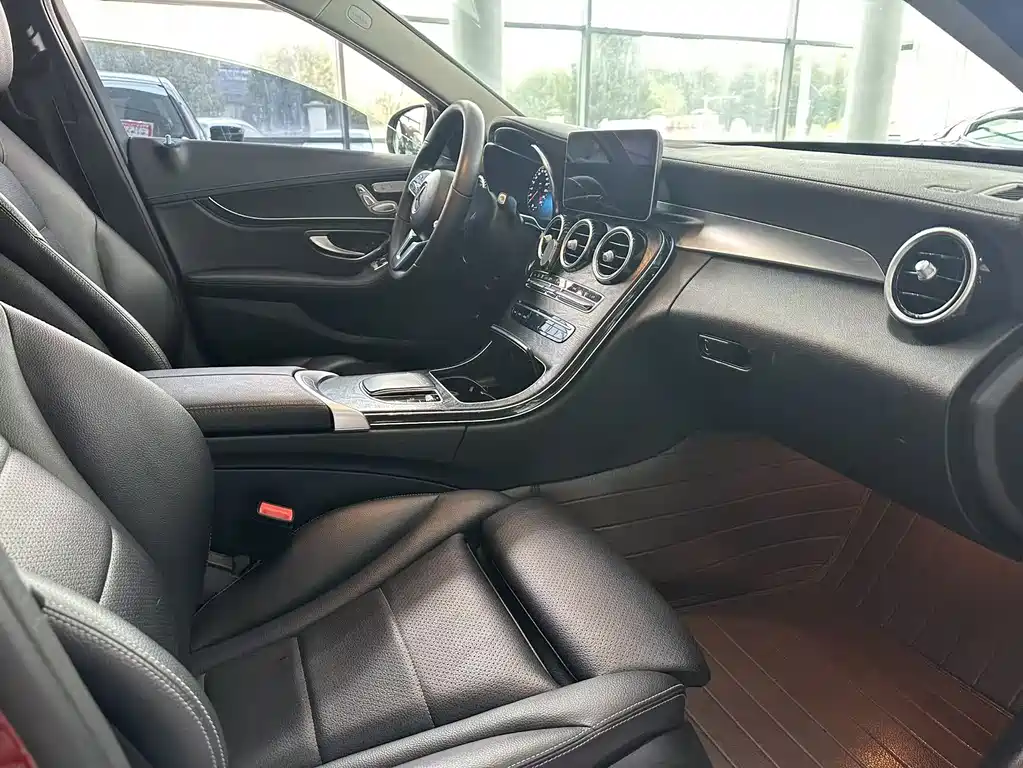 Mercedes-Benz C-Class 2019 — фото 6