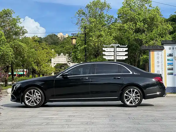 Mercedes-Benz E-Class 2017
