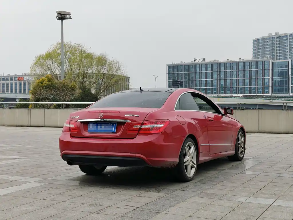 Mercedes-Benz E-Class 2013