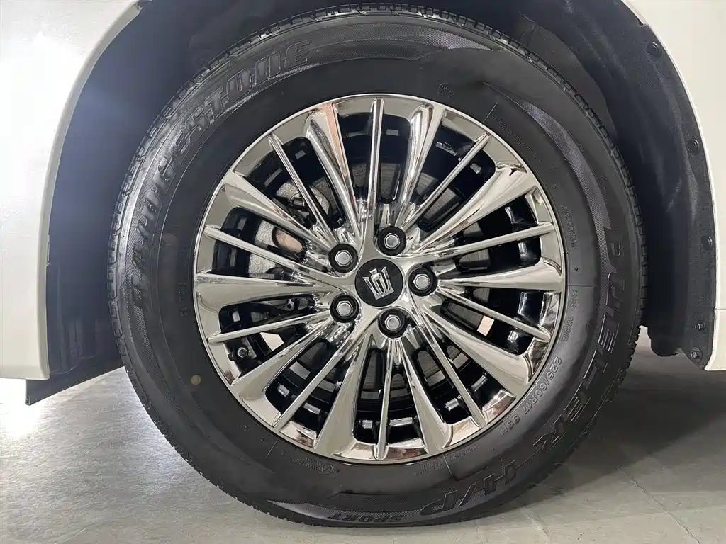 Toyota Vellfire 2023 — фото 17