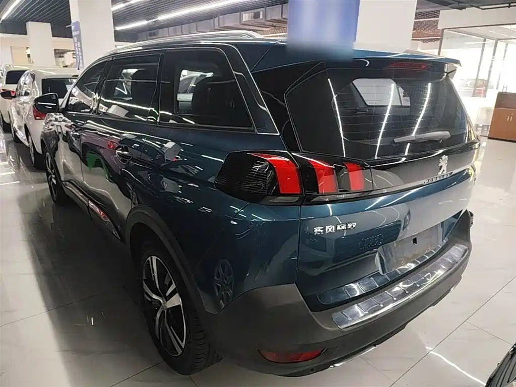 Peugeot 5008 2018 — фото 5