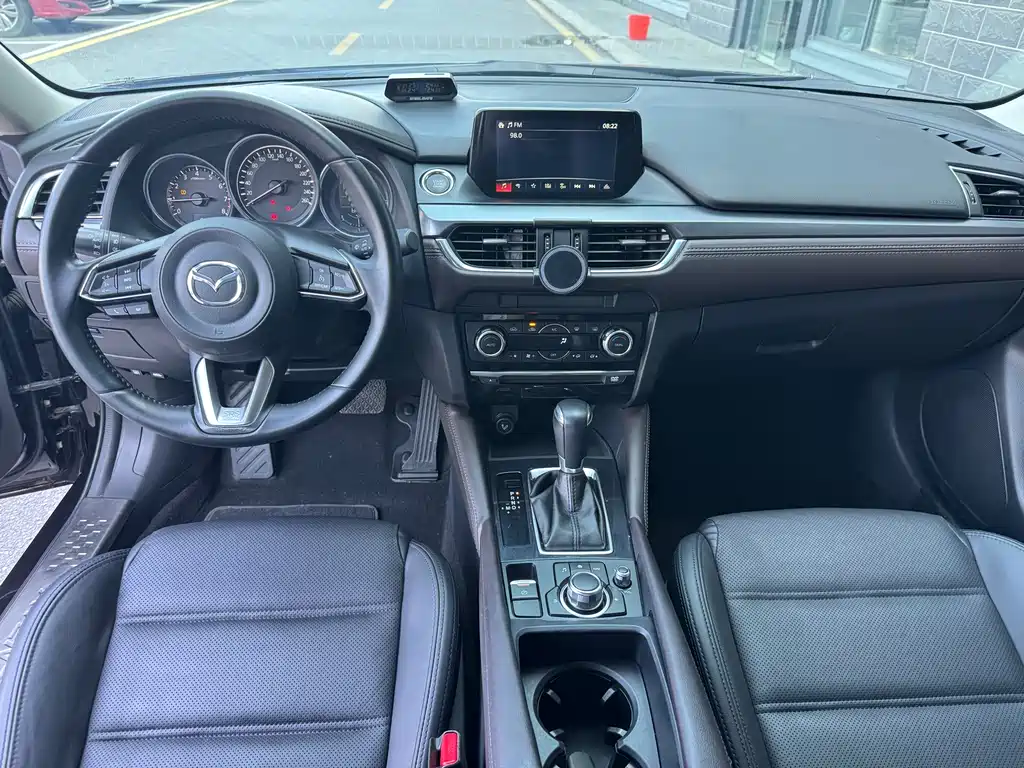Mazda Atenza 2018 — фото 10