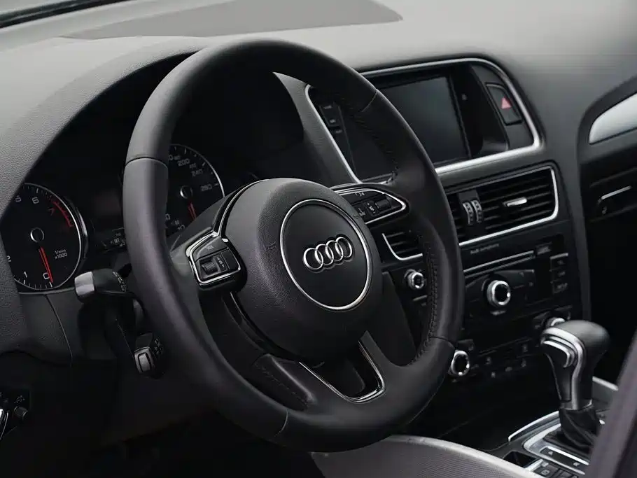Audi Q5 2017 — фото 12