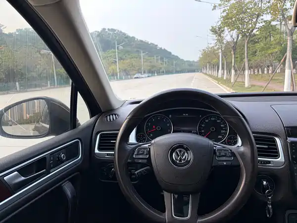 Volkswagen Touareg 2014