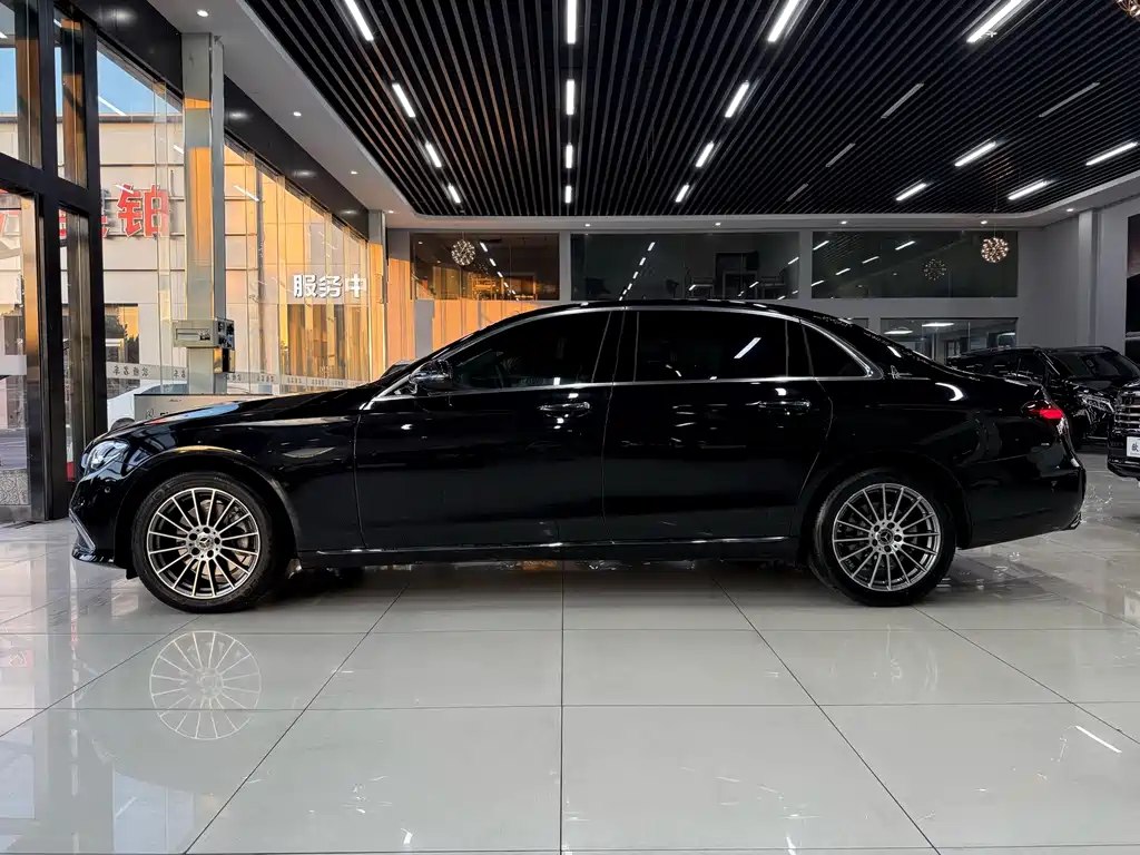 Mercedes-Benz E-Class 2023