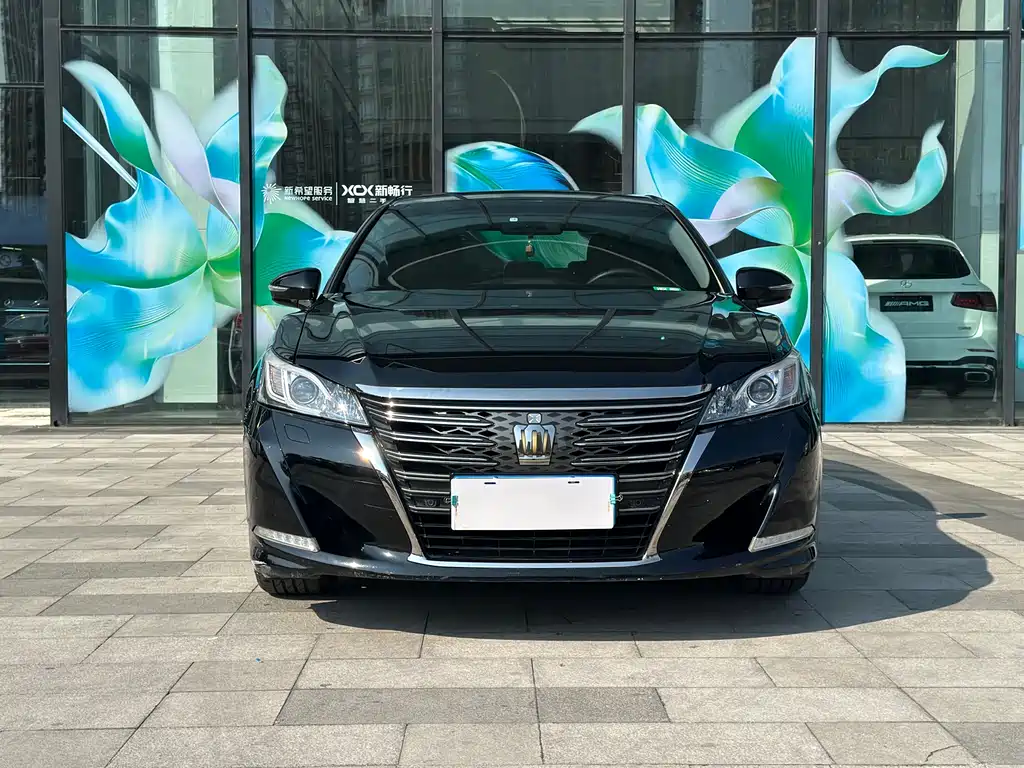 Toyota Crown 2019 — фото 2