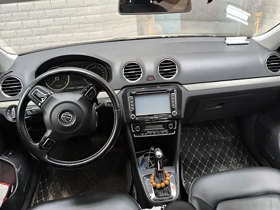 Volkswagen Jetta 2015 — фото 12