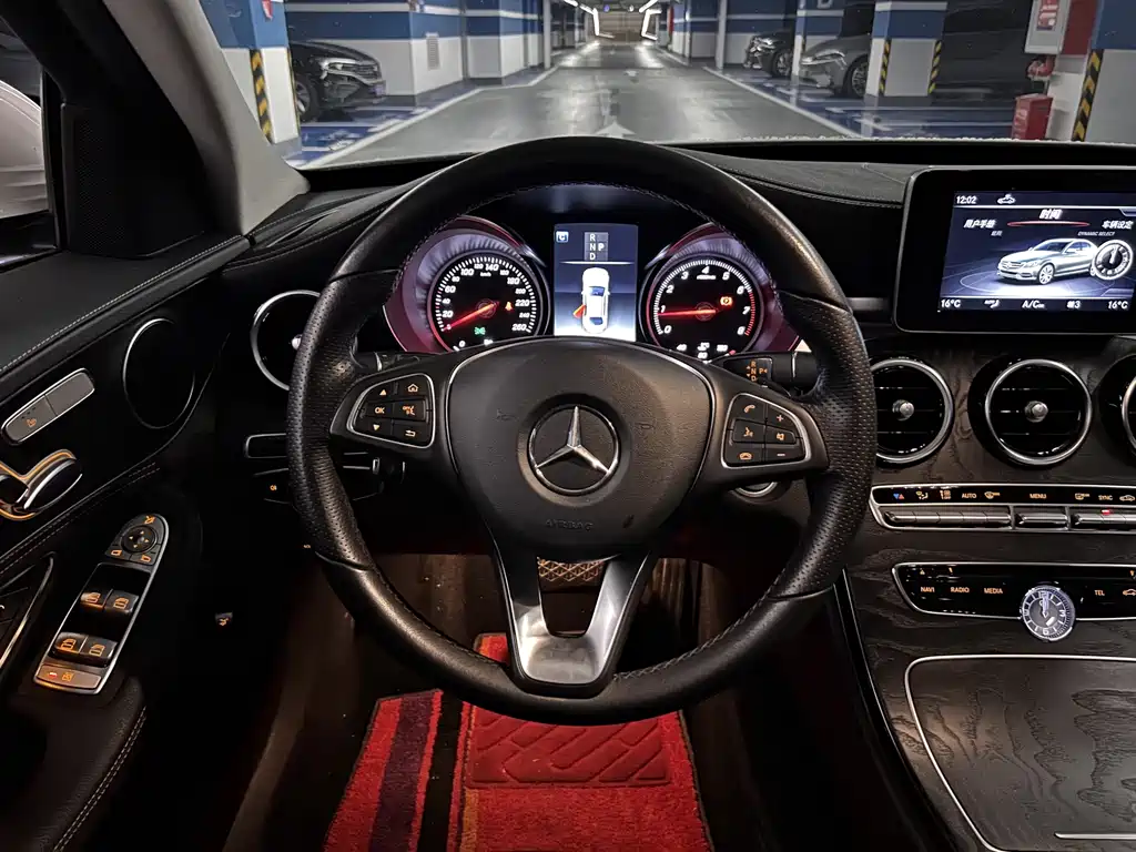 Mercedes-Benz C-Class 2018 — фото 10
