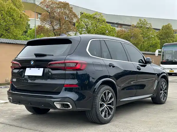 BMW X5 2022