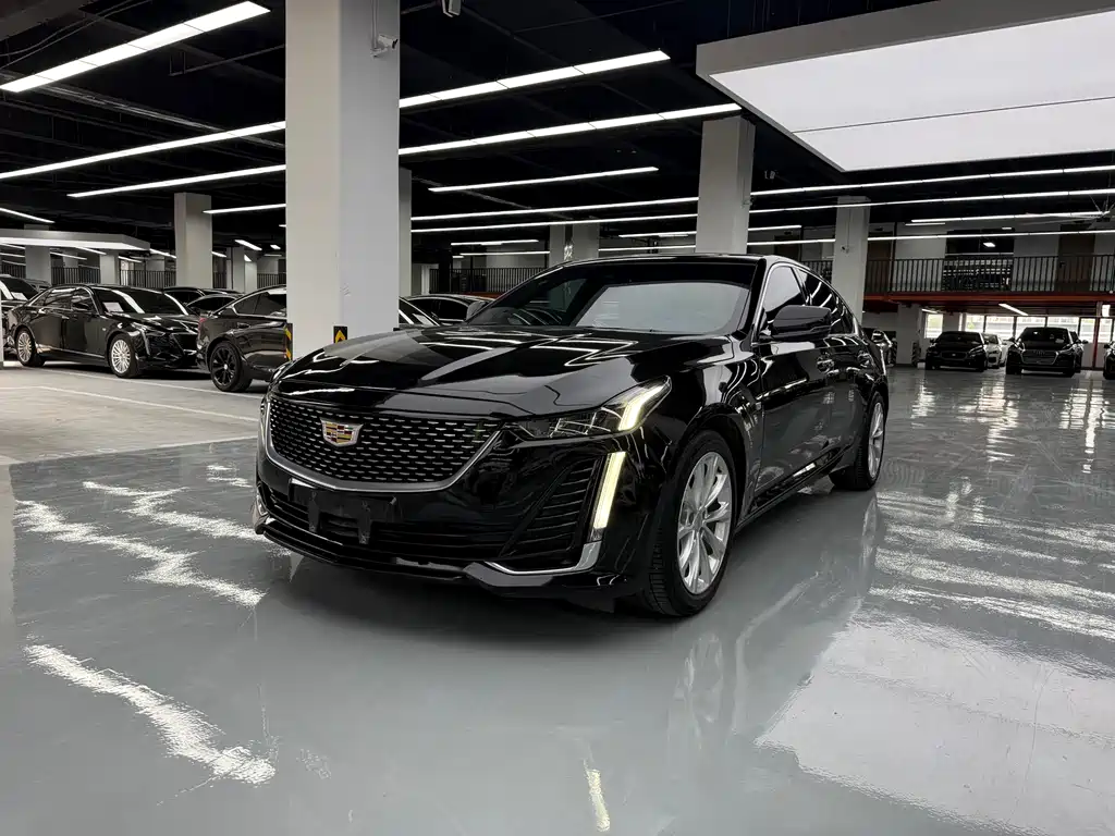 Cadillac CT5 2022 — фото 1
