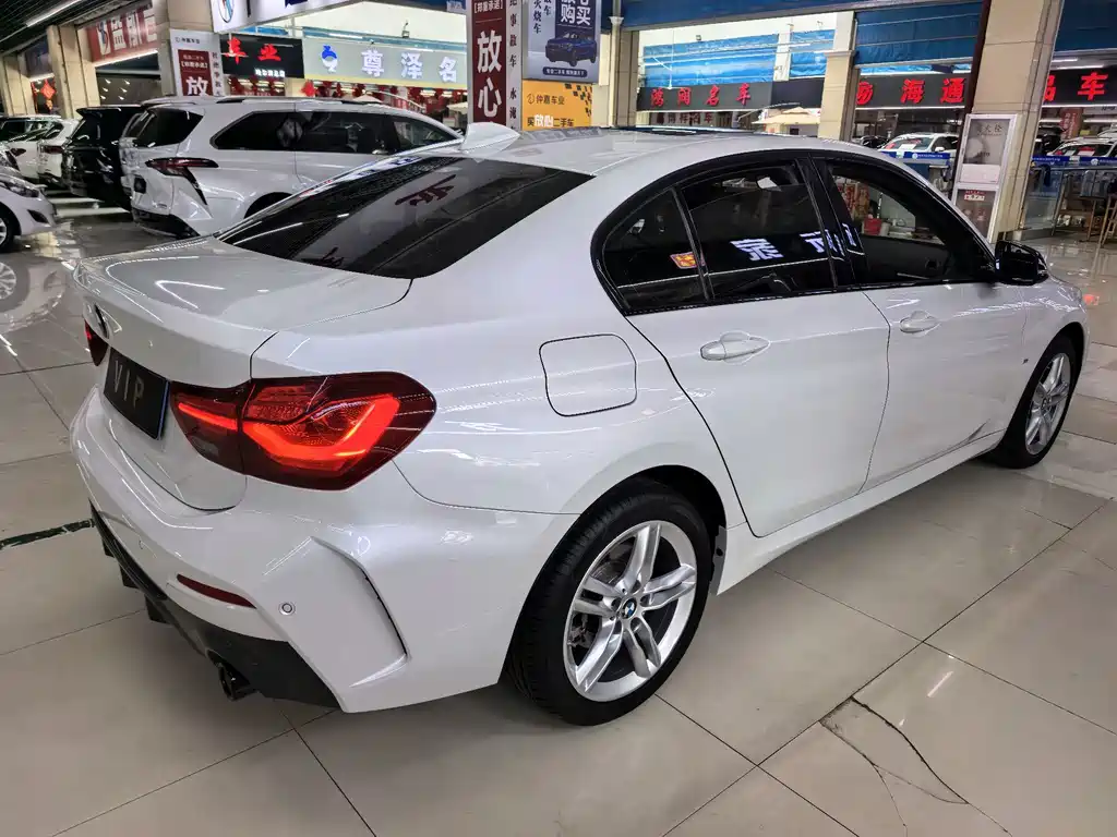 BMW 1 Series 2023