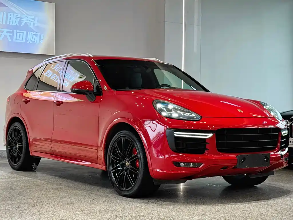 Porsche Cayenne 2016 — фото 3