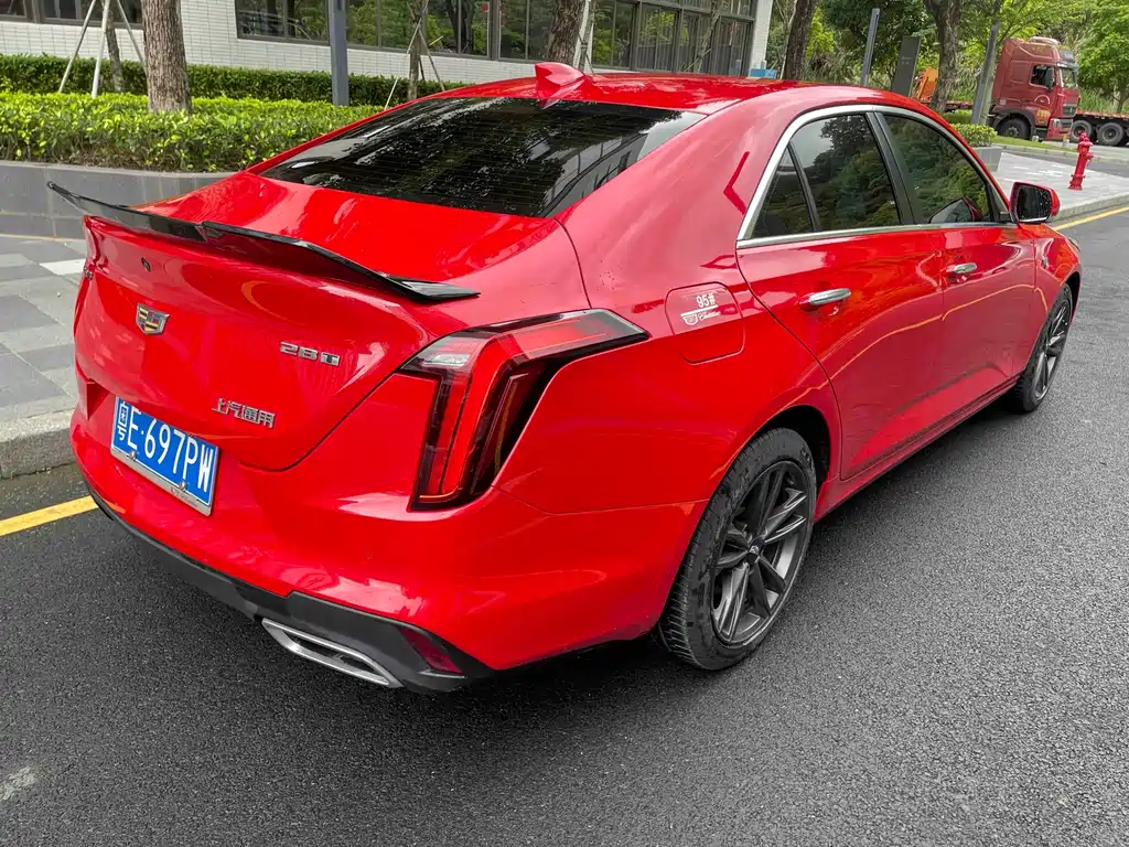 Cadillac CT4 2023 — фото 4