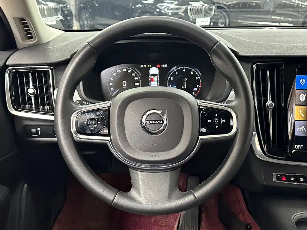 Volvo S90 2019 — фото 17