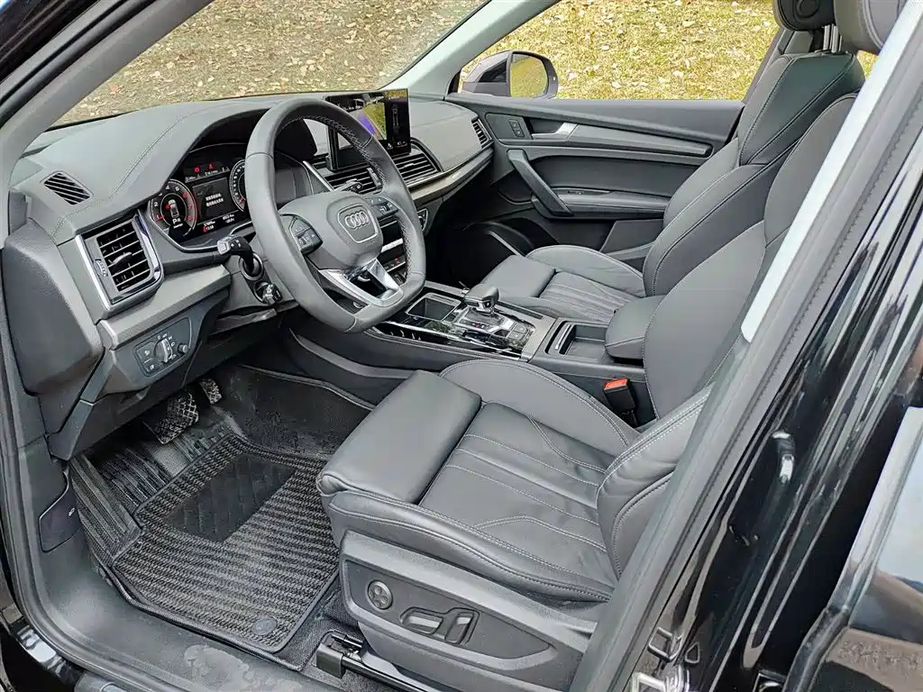 Audi Q5L 2023 — фото 7