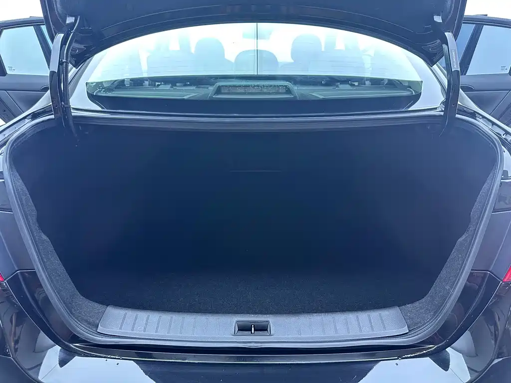 Nissan Sylphy 2021 — фото 23
