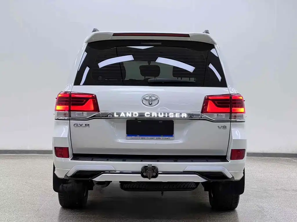 Toyota Land Cruiser 2020 — фото 26