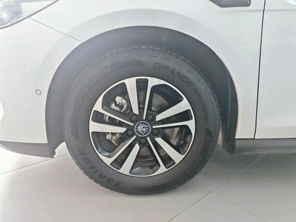 BYD Qin PLUS 2025 — фото 16