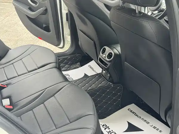 Mercedes-Benz C-Class 2020