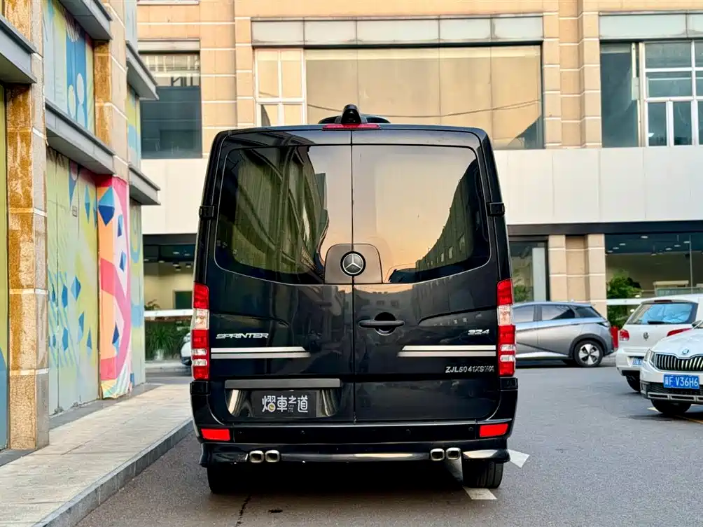 Mercedes-Benz Sprinter 2018 — фото 4