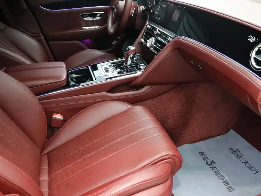 Bentley Flying Spur PHEV 2023 — фото 16