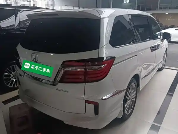 Honda Elysion 2017