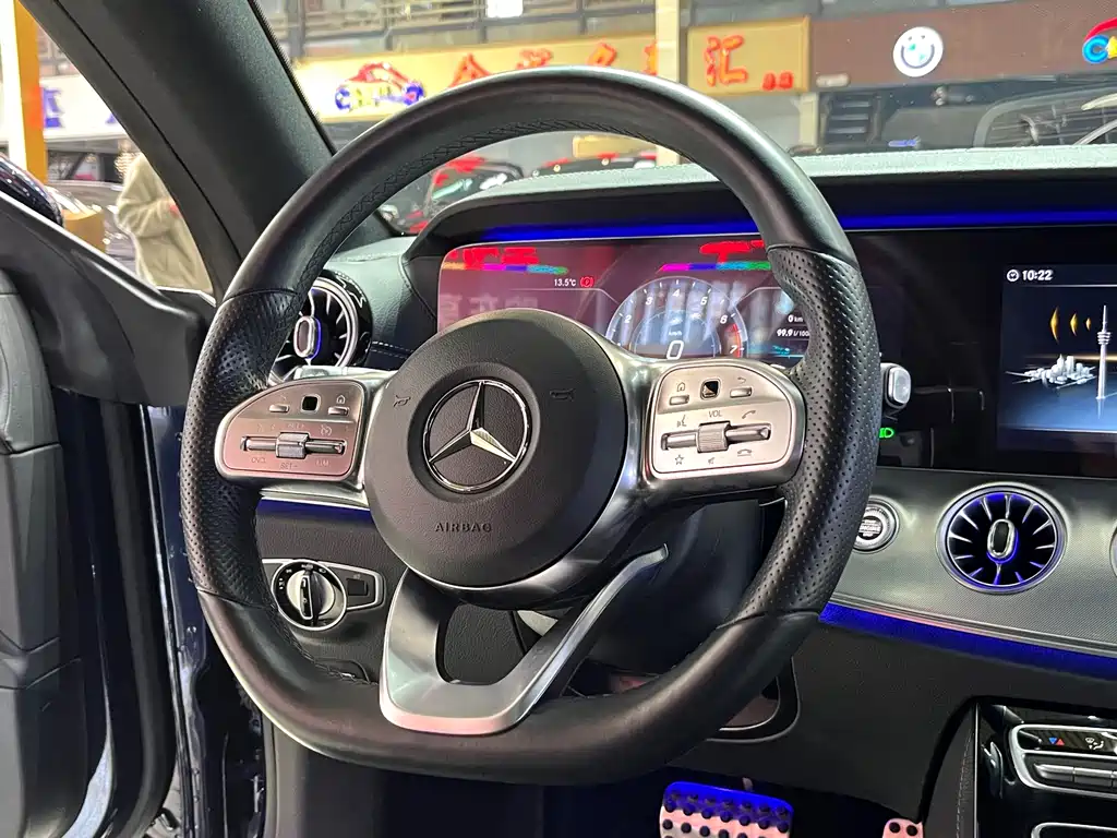 Mercedes-Benz E-Class 2019 — фото 13
