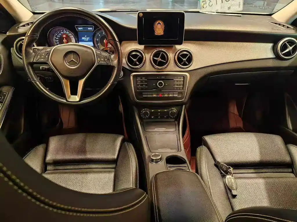 Mercedes-Benz GLA 2016