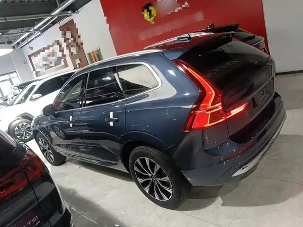 Volvo XC60 2022