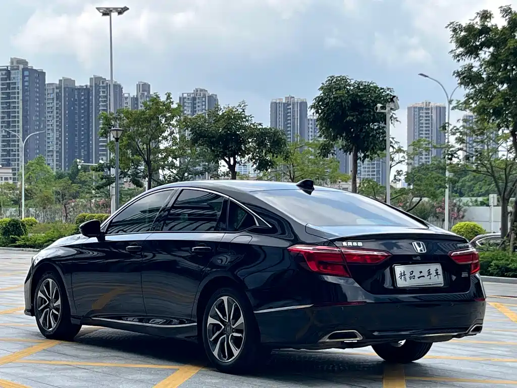 Honda Inspire 2019 — фото 4
