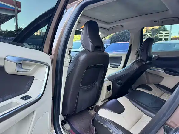 Volvo XC60 2010